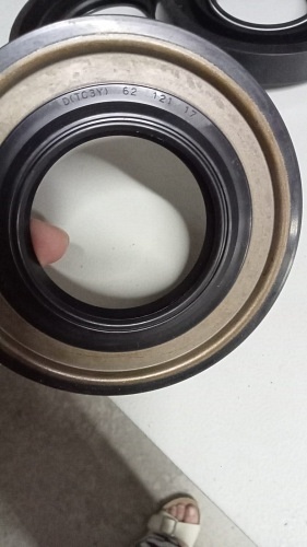 ������� �������  Daewoo Novus, Hyundai HD120-170, Hyundai Aerotown ������ 121*57*17  �������� ������ 